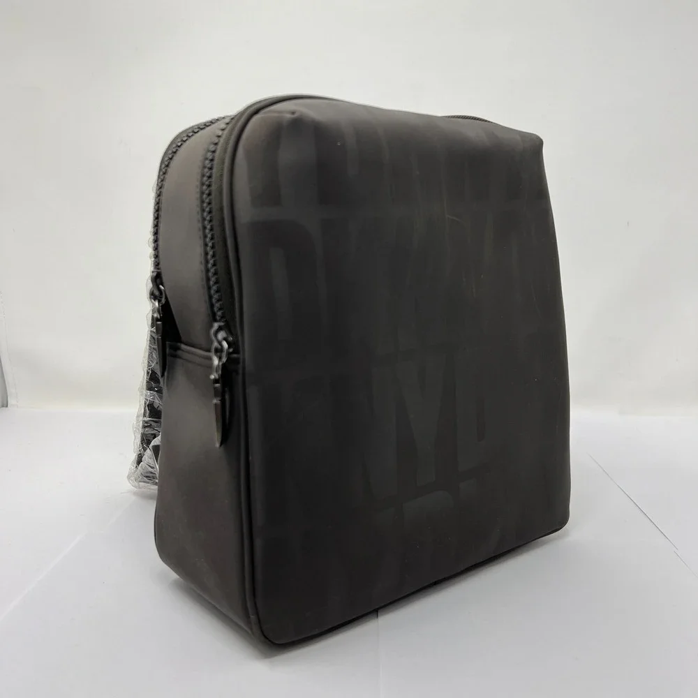 DKNY Women's Medium Backpack Classic Black VTG NWT‎